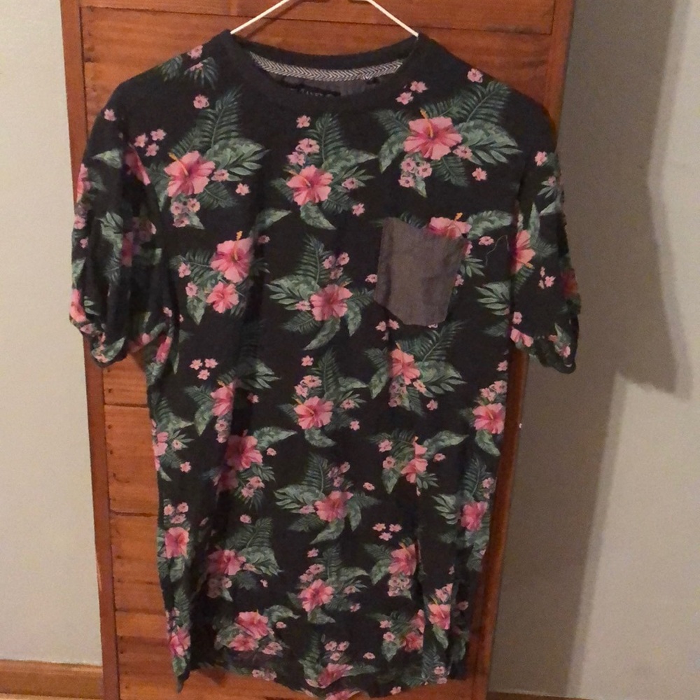 Men’s t shirt